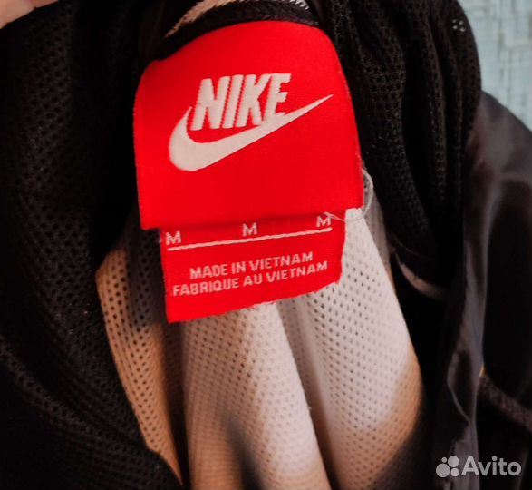 Ветровка Nike