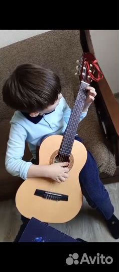Гитара hohner 1/2