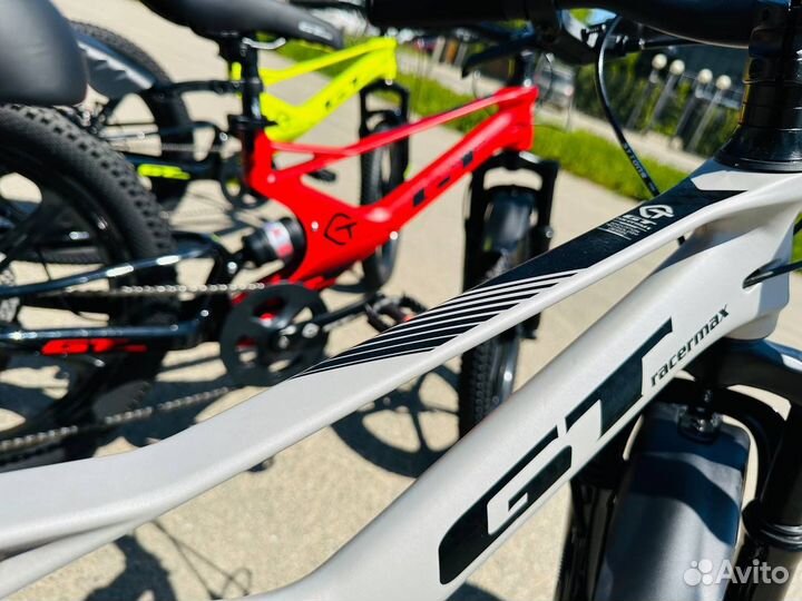 Велосипед магниевый 6-9 лет новый