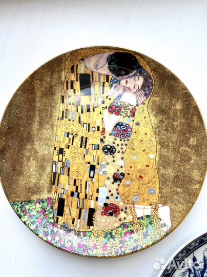 Тарелки настенные фарфор