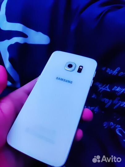 Samsung Galaxy S6 Edge, 3/32 ГБ