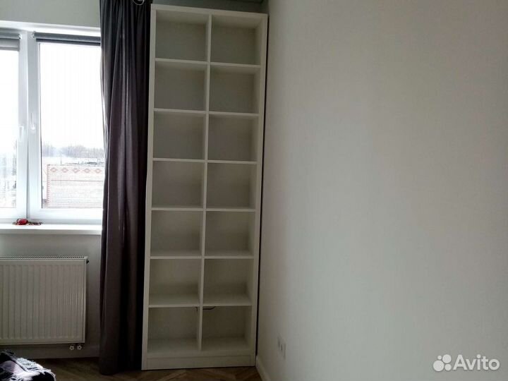 Книжный шкаф