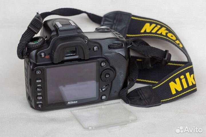 Фотоаппарат Nikon D90 body