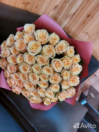 Роза букет из 51 розы с доставкой в Новосибирске