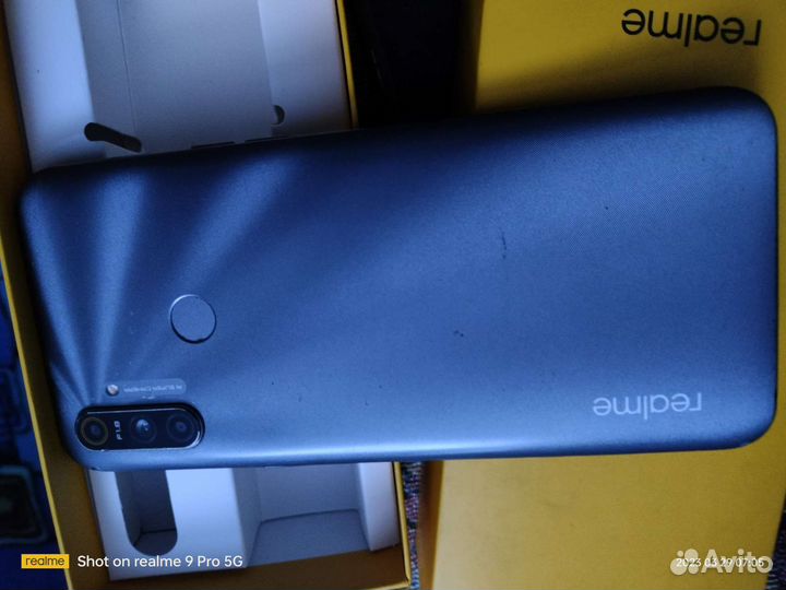Телефон Realmi C3