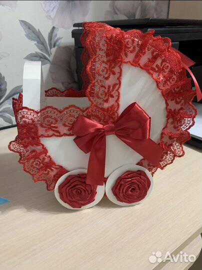 Коляски на мальчика и девочку