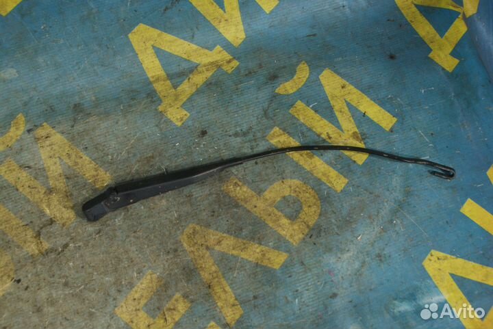 Поводок заднего дворника Kia Sportage 1