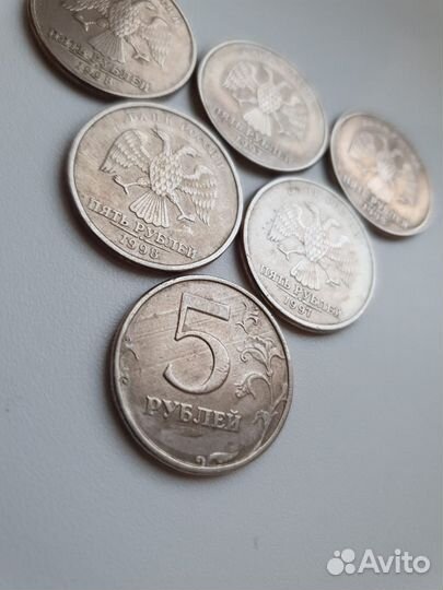 Монета 5 рублей с браком