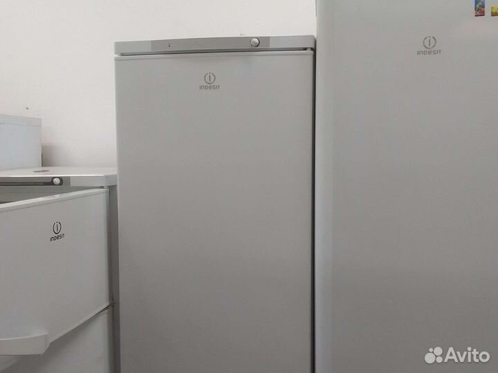 Холодильник бу indesit