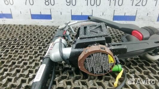 Ремень безопасности с пиропатроном сиденья передне