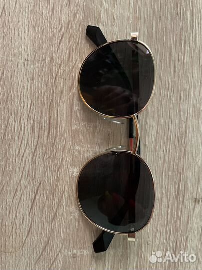 Солнцезащитные очки