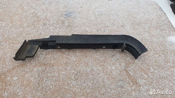 Накладка левого крыла renault fluence