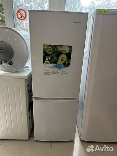 Холодильник Dexp