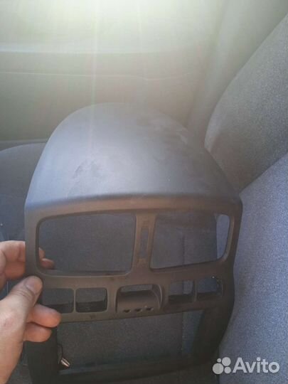 Магнитола и усилитель с рамкой санта фе