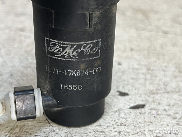 Насос омывателя лобового стекла Ford Focus III (20