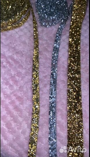 Стразовая лента продаётся метражом,цена за метр