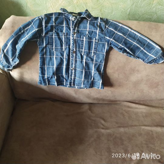 Джинсовая рубашка