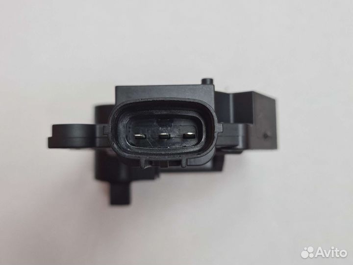 Регулятор напряжения генератора Solaris Rio 3