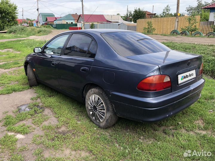 Toyota Avensis 1.6 МТ, 1999, 200 000 км