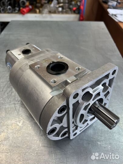 Насос сдвоенный нш 50-16Д-3 правый тандемный