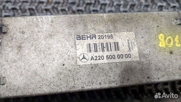 Радиатор интеркулера Mercedes S W220, 2004