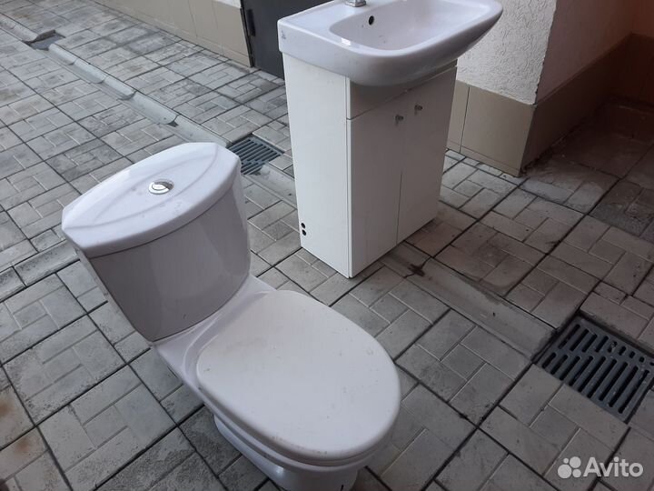 Унитаз и раковина б/у