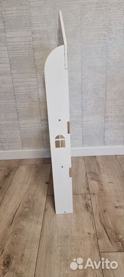 Книжная полка монтессори