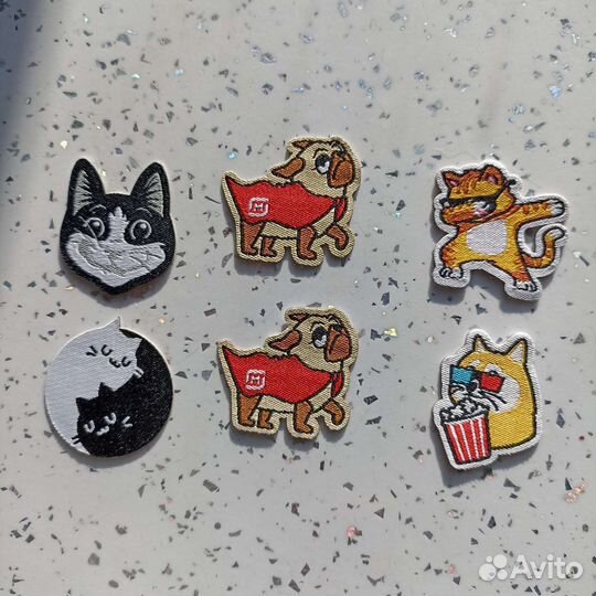 Наклейки клеевые на ткань, стикеры от магнита