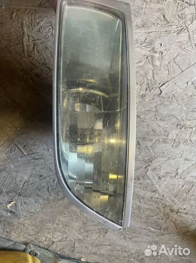 Фара противотуманный левая Lexus gx470