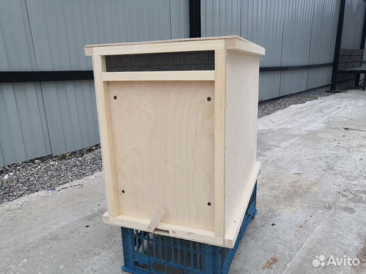 Ящики 4 и 6 рамок пчелопакет-ловушка