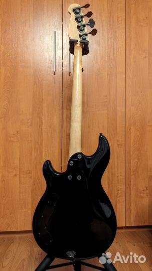 Yamaha BB714BS black Billy Sheehan