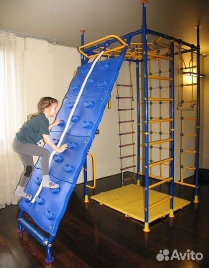 Шведская стенка с турником металлическая