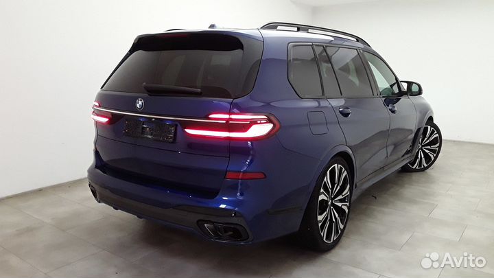 BMW X7 4.4 AT, 2022, 15 000 км