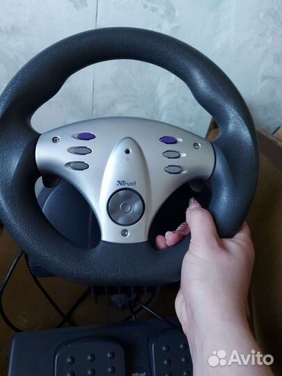 Игровой руль Trust