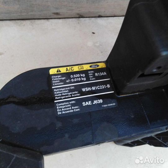 Передняя панель телевизор Ford Fusion дизель