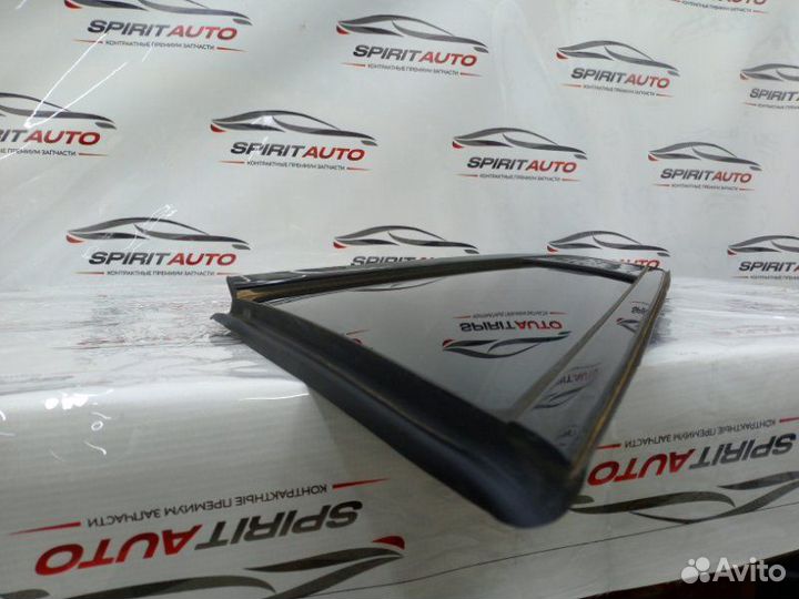 Форточка кузова задняя правая Kia Sportage 5 D4HD
