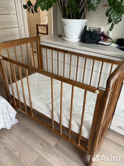Кроватка детская