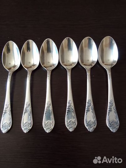 Набор столовых приборов мельхиор