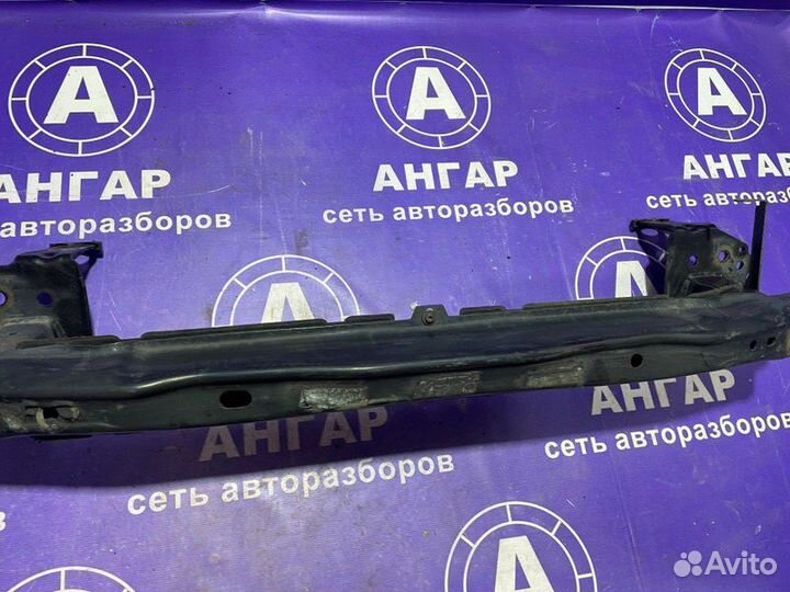 Усилитель бампера передний Volkswagen Touareg 7L 2