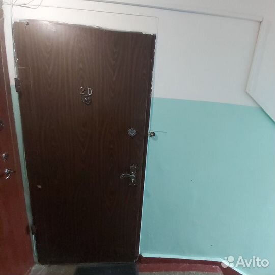 Дверь металлическая входная б/у