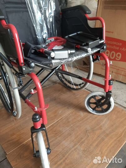 Инвалидная коляска новая