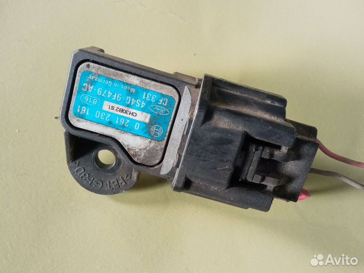 Датчик массового расхода воздуха mazda 6 2.0LF95