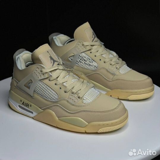 Кроссовки Nike Air Jordan 4 beige