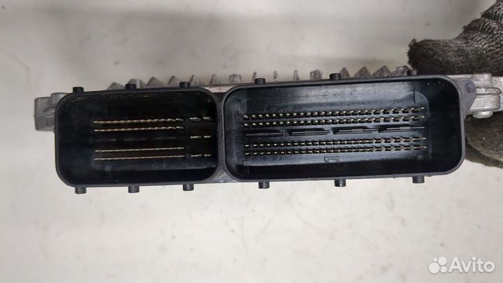 Блок управления двигателем Mercedes Vito W639