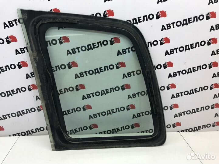 Форточка задняя правая Daihatsu Gran Move 2000 г.в