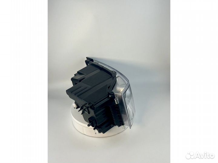 Фара головная левая Volvo FH4 FM4 FMX-2 галоген