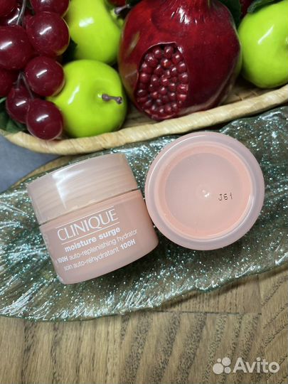 Clinique Moisture Surge 100h Гель-крем 15мл