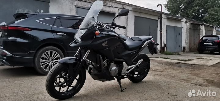 Продаётся мотоцикл Honda NC700X