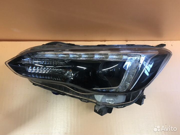 Фара левая LED Subaru XV GT