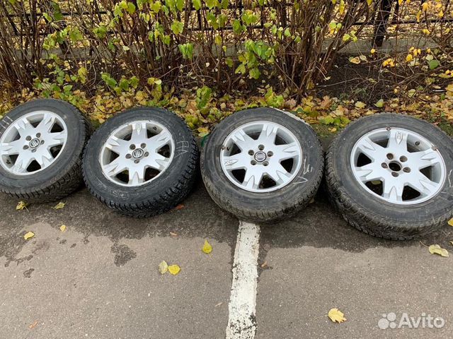Колеса в сборе. Шины с шип 215/65 R16 Литые диски